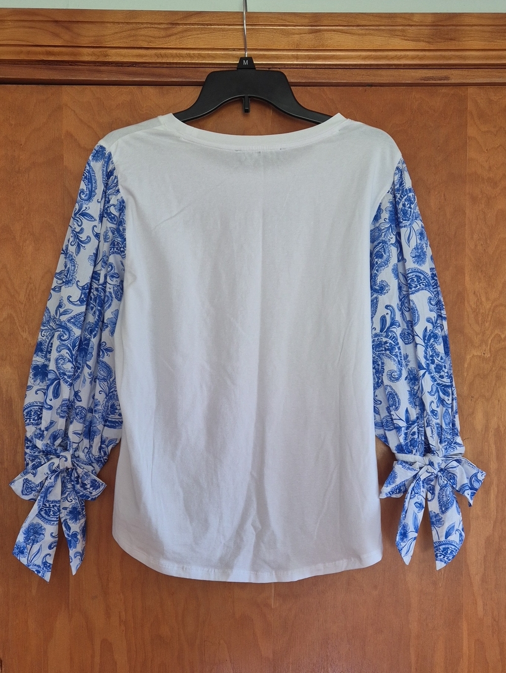 Tommy Hilfiger 100% Cotton White Top with Blue Floral Puff Sleeves - Picture 7 of 11